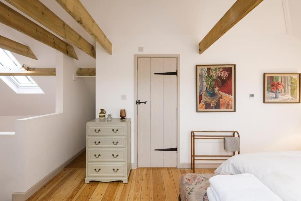 Stylish Cottage In The Pewsey Vale Marlborough Zewnętrze zdjęcie
